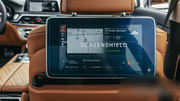 BMW 5 / M5 monitorul din spate 13.1″ Image 1 - ScreenShield blur și watermark