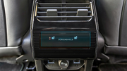 PEUGEOT 5008 controlul climatizării din spate 4.8″ Image 1 - ScreenShield blur și watermark